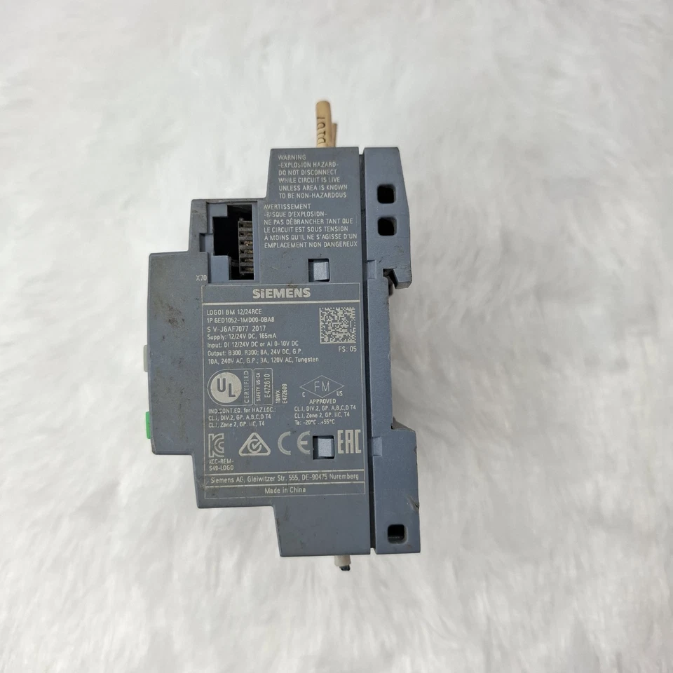 SIEMENS 6ED1052-1MD00-0BA8 12/24RCE LOGO PLC FOR PARTS 6ED10521MD000BA8 24VDC